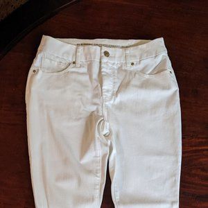 NWOT Chico's White So Slimming Girlfriend Straight Leg Jeans